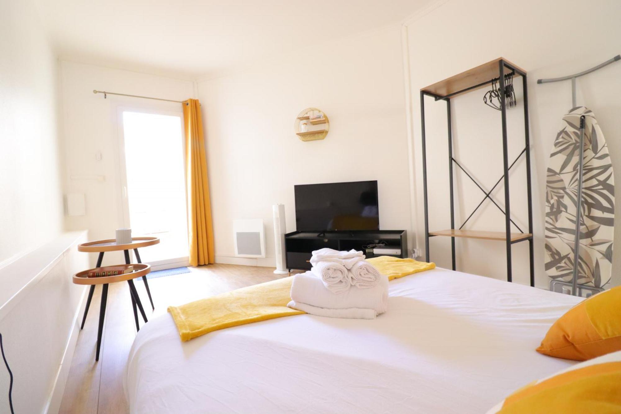 ברגרק Le Neo - Studio Chic Avec Sa Cour Privative Et Fibre חדר תמונה