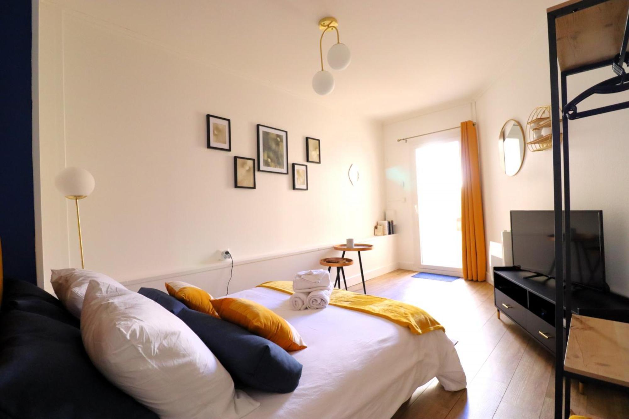 ברגרק Le Neo - Studio Chic Avec Sa Cour Privative Et Fibre חדר תמונה